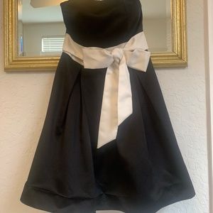 Cocktail/prom dress